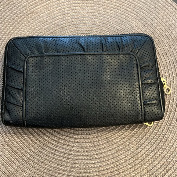 Matt & Nat wallet. Vegan leather. - Picture 2 of 4